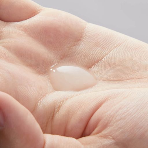 肌をうるおす保湿スキンケア 保湿美容液 30ml の画像 3