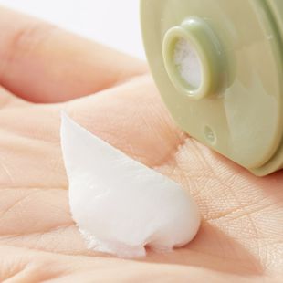 YACYURE アクネソリューションフォーム <医薬部外品> 120g の画像 1