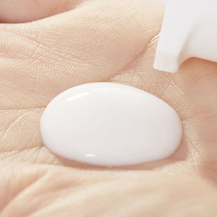 ちふれ 濃厚 美容液 30ml の画像 1