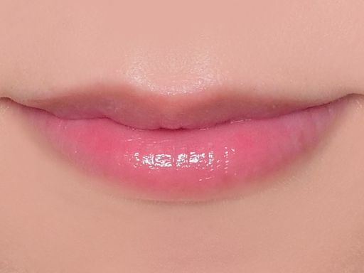 ジルスチュアート リップグロウ バーム 01 angelic kiss 3.8g の画像 1