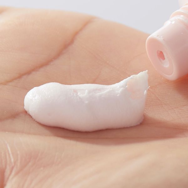 サクラブラン フレグランスuvカットハンドクリーム リニューアル 50g Spf Pa の通販 使用感 口コミ付 Noin ノイン サクラブラン フレグランスuvカットハンドクリーム リニューアル 50g Spf Pa の通販 使用感 口コミ付 Noin ノイン