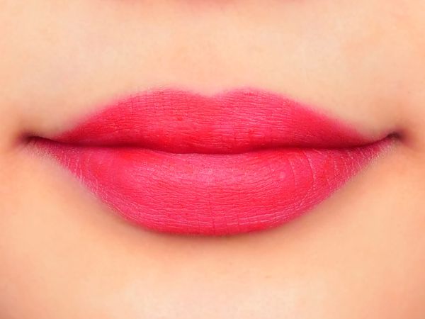 NARSのベルベットマットリップペンシル 2457 ドラゴンガール 2.4gに関するメイン画像