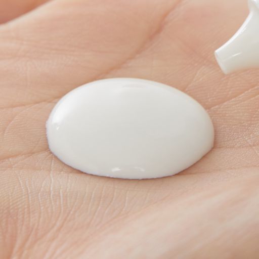 ママバター UVバリア モイストミルク 無香料 50g SPF50+ PA+++ の画像 1