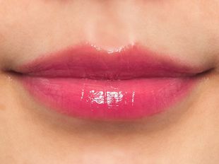 リンメル ラスティングフィニッシュ ティントリップ 002 唇に溶け込むようになじむピーチピンク 3.8g の画像 1