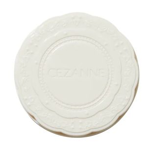 セザンヌ UVシルクカバーパウダー 02 ナチュラル 10g SPF50 PA++++ の画像 0