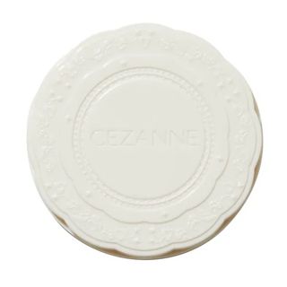 セザンヌ UVシルクカバーパウダー 01 ライト 10g SPF50 PA++++の画像