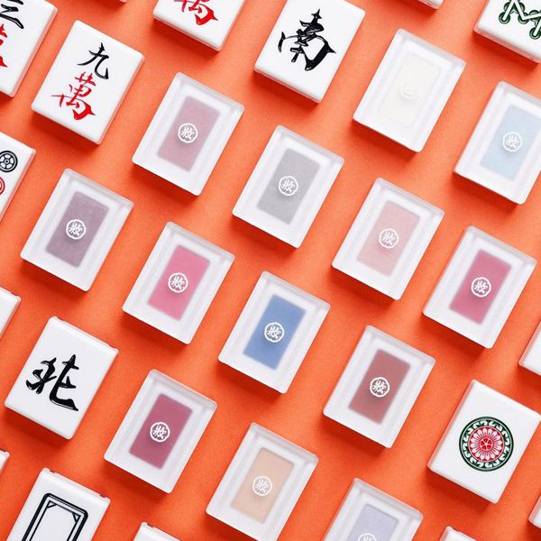 麻雀牌!?中国発の単色アイシャドウが優秀すぎる!の画像