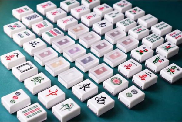 麻雀牌!?中国発の単色アイシャドウが優秀すぎる!の画像