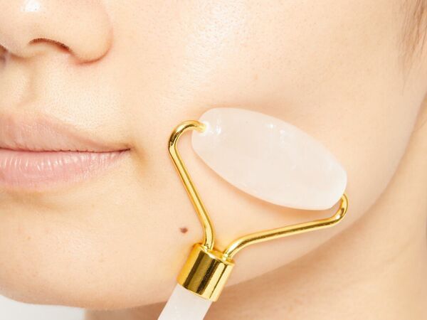 美顔ローラーの効果や正しい使い方は? おすすめランキングも口コミ付きでご紹介の画像