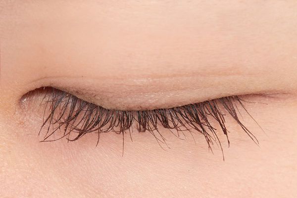 色素薄い系女子になれるメイクテク♡イエベ・ブルベ別のおすすめアイテムも紹介の画像