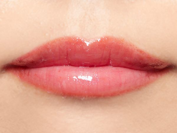 冬のデートメイクはとびっきりかわいく♡ 彼を惚れさせちゃうキラキラメイクをしよう!の画像