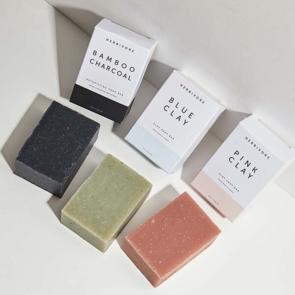 『HERBIVORE BOTANICALS(ハービヴォア ボタニカルズ)』のフェイス&ボディ石鹸で全身ケアしてみない?の画像
