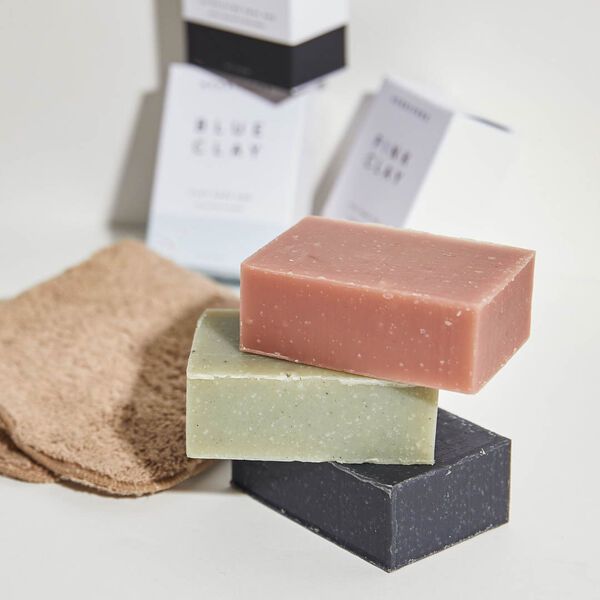 『HERBIVORE BOTANICALS(ハービヴォア ボタニカルズ)』のフェイス&ボディ石鹸で全身ケアしてみない?の画像