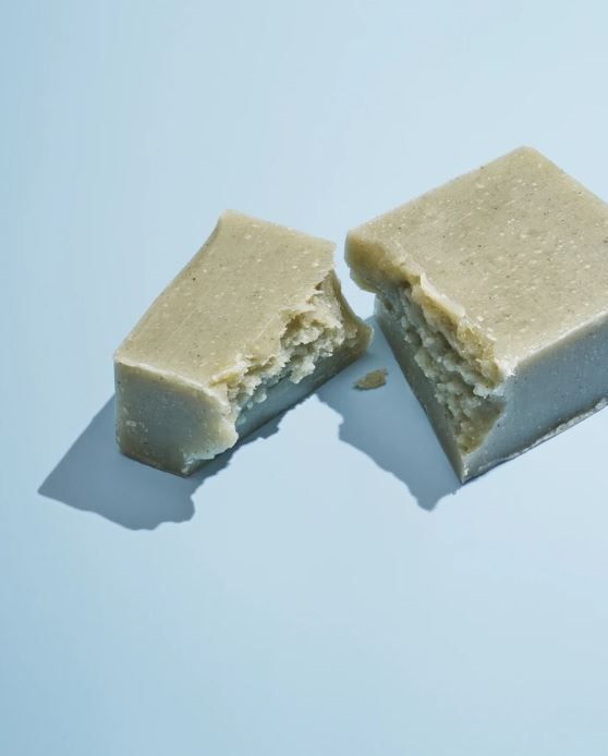 『HERBIVORE BOTANICALS(ハービヴォア ボタニカルズ)』のフェイス&ボディ石鹸で全身ケアしてみない?の画像