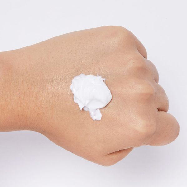 ニベアの青缶は顔にも使える 効果や塗り方 パックなどの使い方を徹底解説 Noin ノイン ニベアの青缶は顔にも使える 効果や塗り方 パックなどの使い方を徹底解説 Noin ノイン