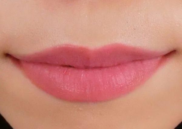 塗り直しの手間なし⁉︎ LIP FIXERで落ちにくいリップを手に入れようの画像