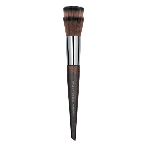 専属メイクアップアーティスト直伝! MAKE UP FOR EVER(メイクアップフォーエバー)の魅力に迫る【ポイントメイク・ツール編】の画像