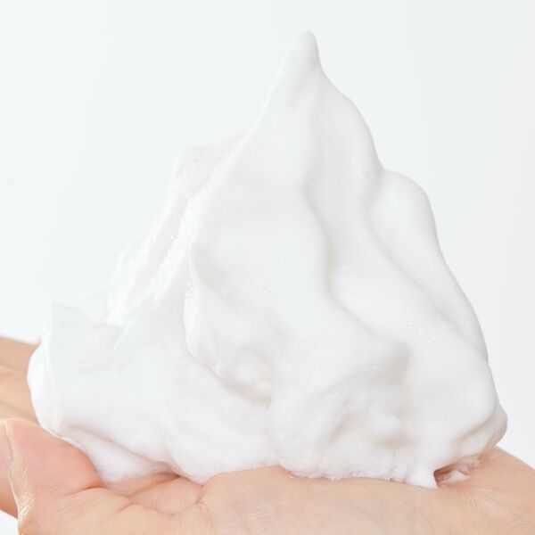 ”纏う蜂蜜”って? 蜂蜜専門店「Number8」のスキンケアアイテムが気になる!の画像