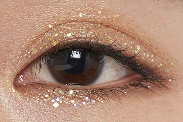 ロムアンドのグリッターを全色レビュー!人気色やイエベ・ブルベ別に【使い方付】の画像